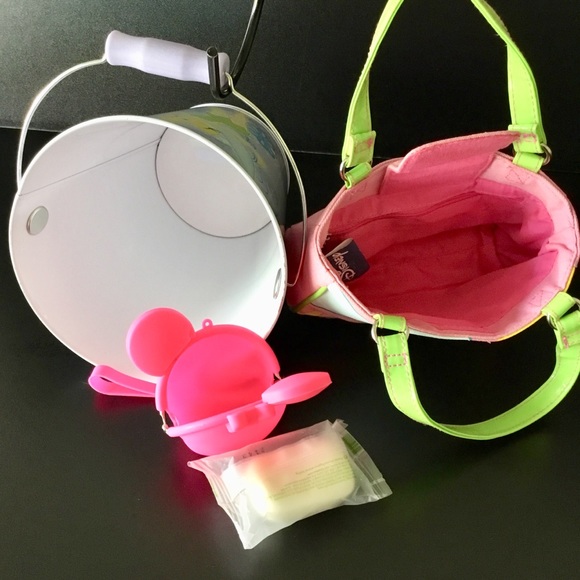 Sold🧚‍♂️ 🎡DISNEY BUNDLE🎡 🧚‍♂️ - Picture 3 of 8